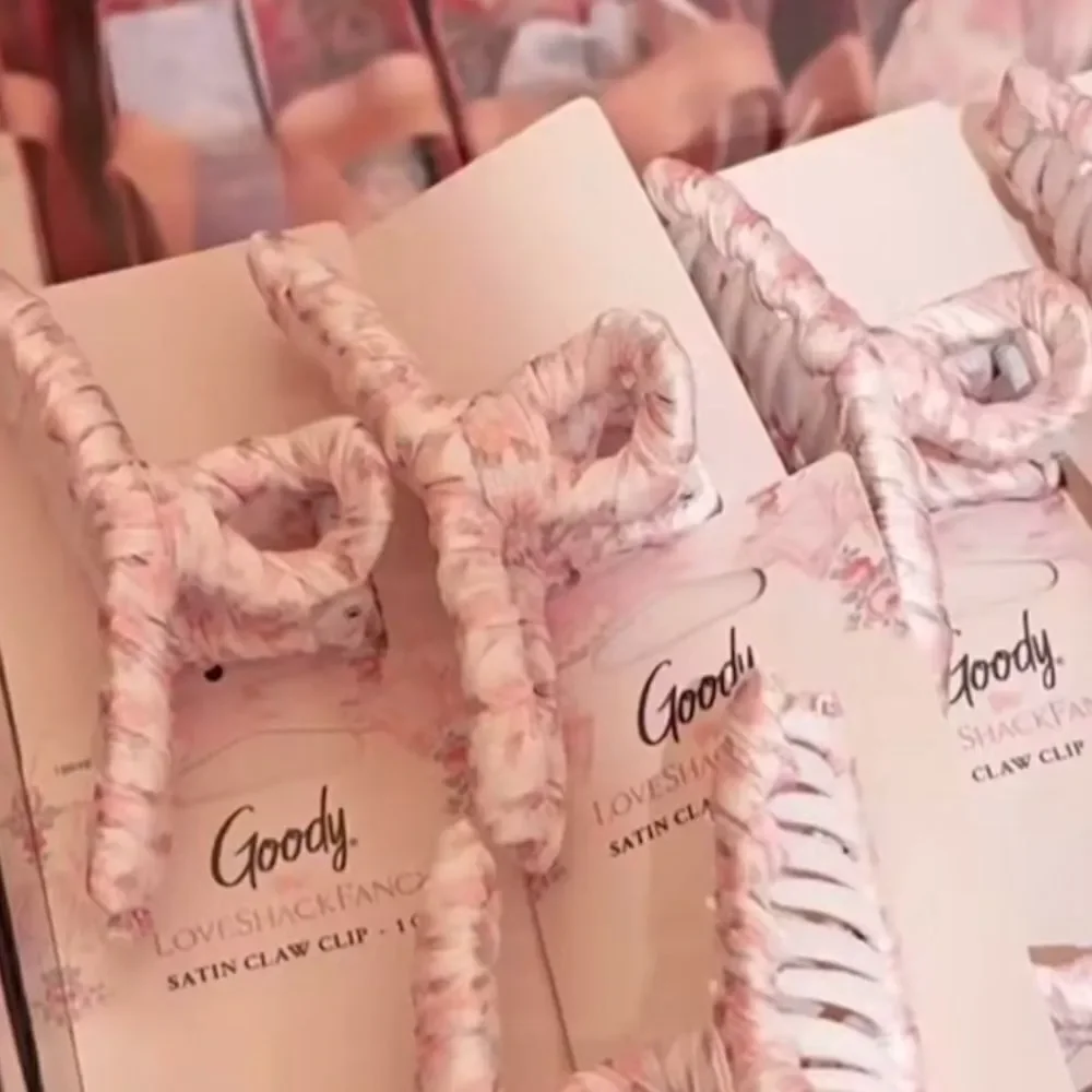 Love Shack Fancy X Goody Fabric Wrap Claw Clip - Rosa Beaux